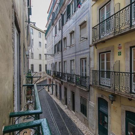 Lovelystay - Vintage Flat Near Santa Justa Elevator! Lisboa Extérieur photo
